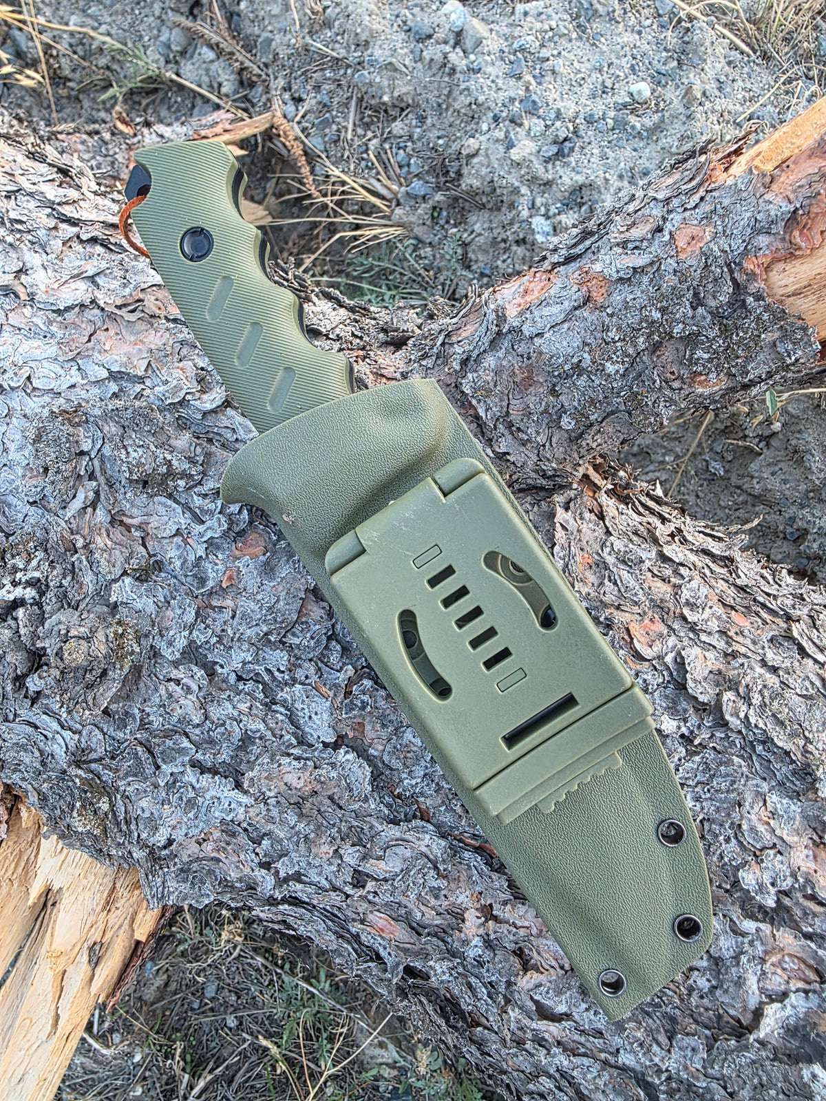 Field & Forage D2 Fixed-Blade Knife