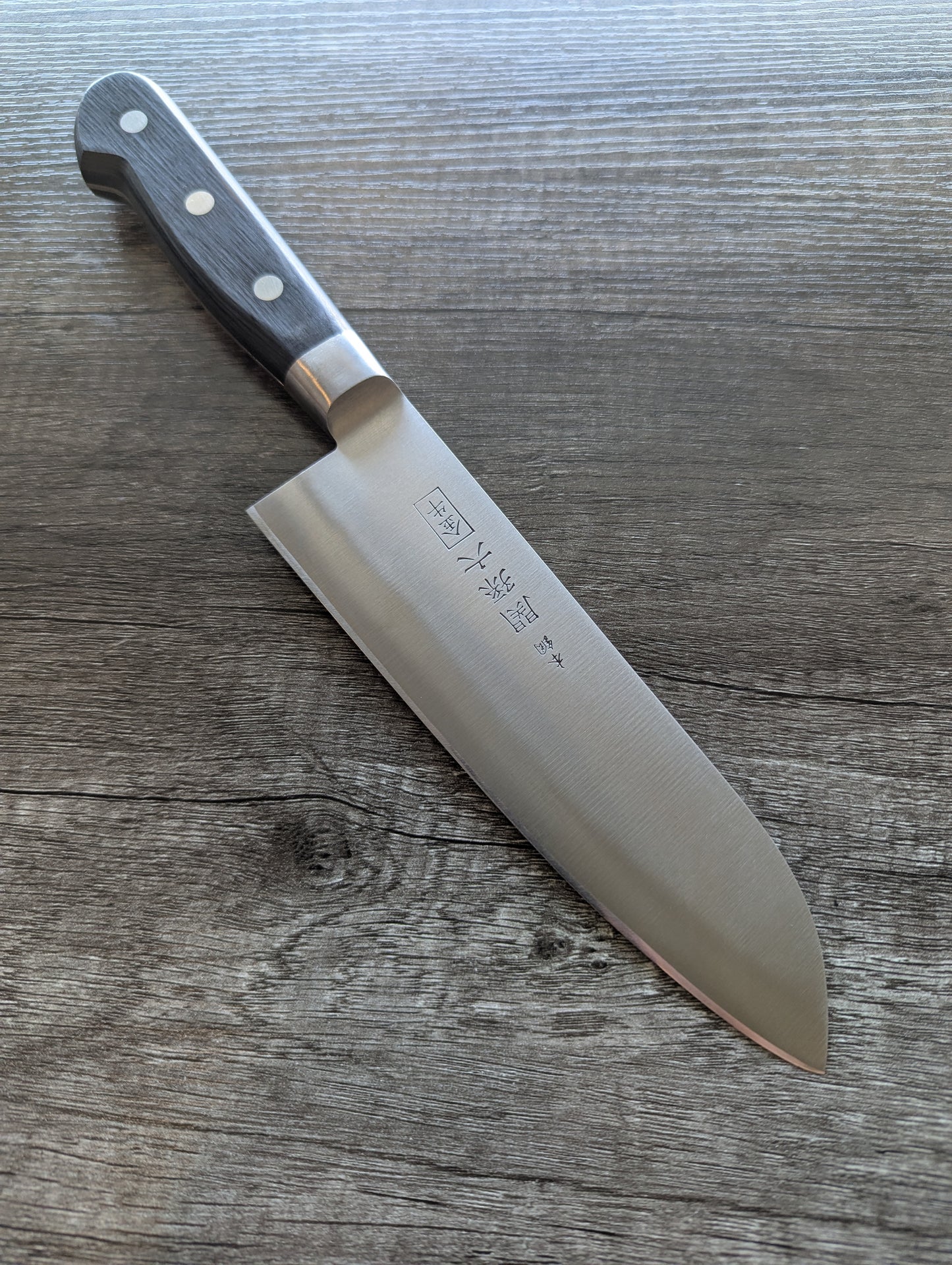 165mm Kai Sekimagoroku Santoku