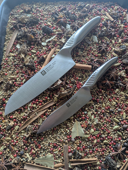 180mm and 130mm Zwilling J.A. Henckels "Twin Fin II" Duo