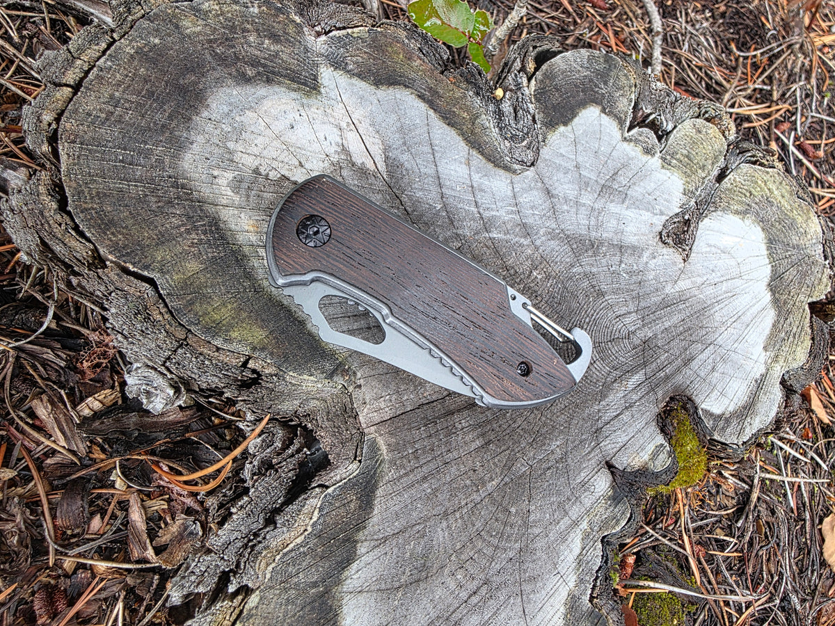 Field & Forage Dark Wood Compact Folding Knife